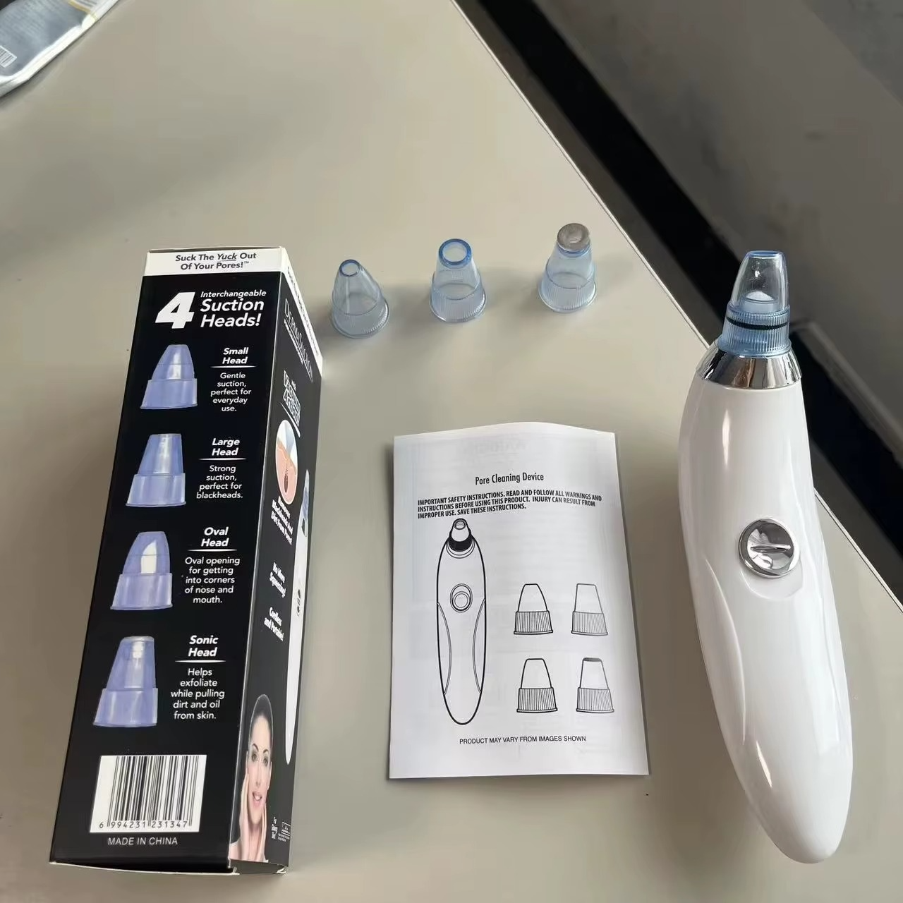 ASPIRATEUR DE SÉBUM ( Rechargeable )